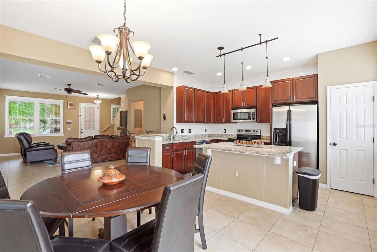 Listing Photo 8