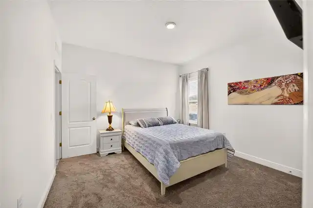 Listing Photo 25