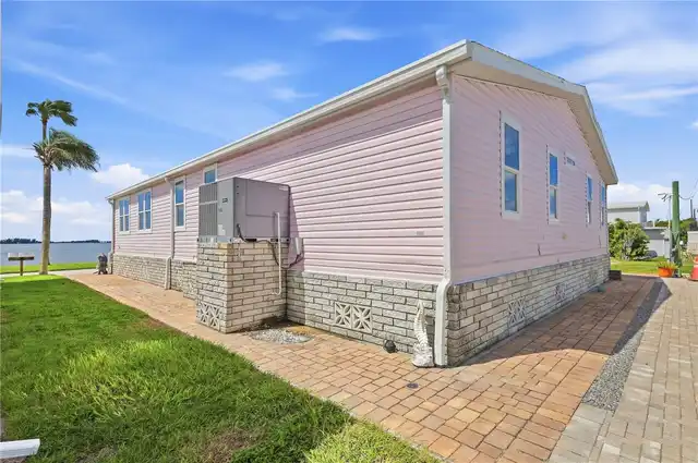 Listing Photo 43