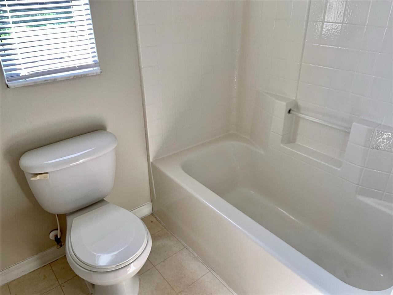Listing Photo 9