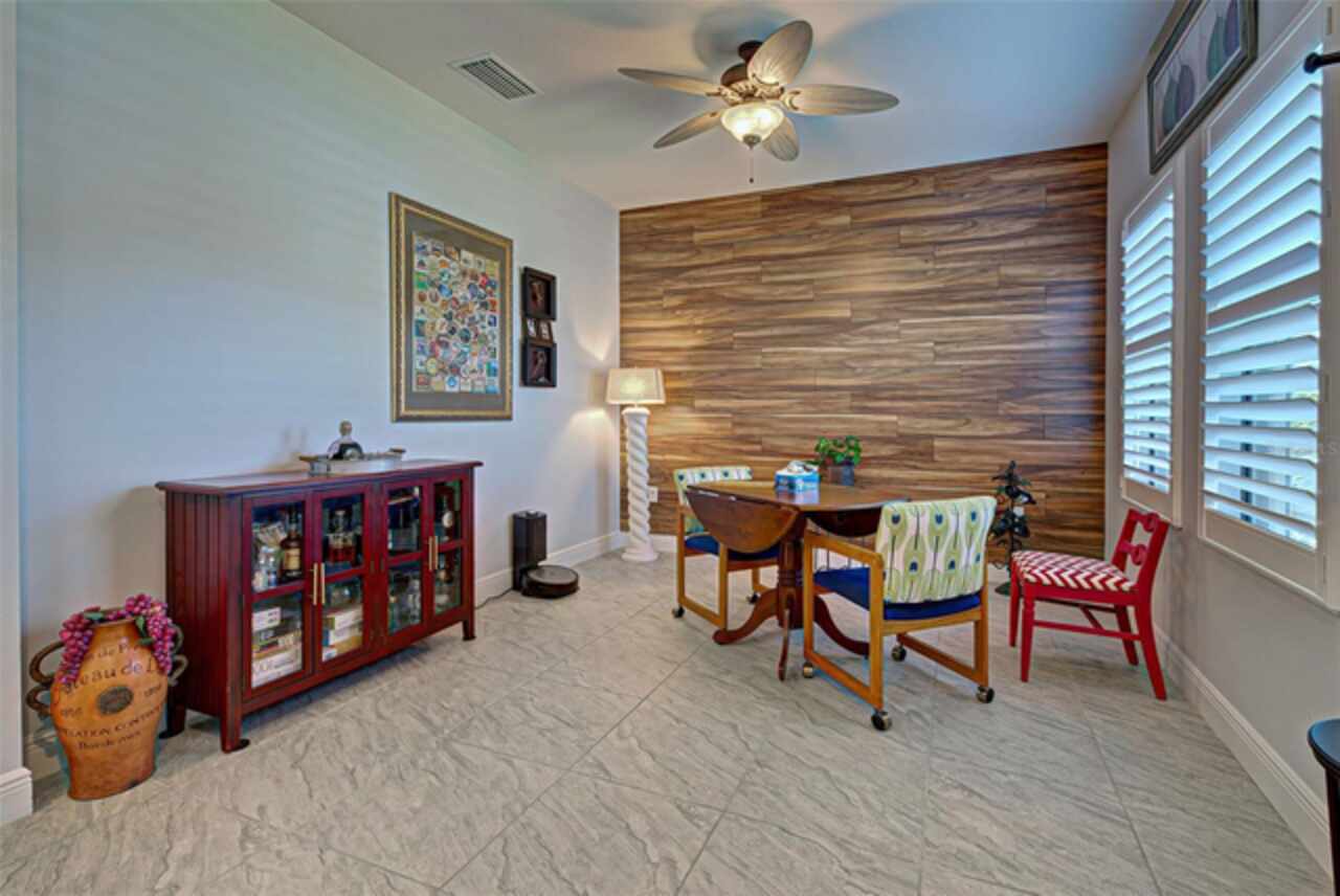 Listing Photo 7