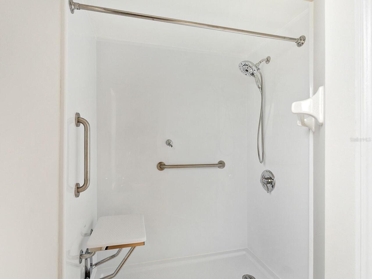 Listing Photo 12