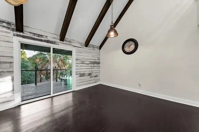 Listing Photo 32