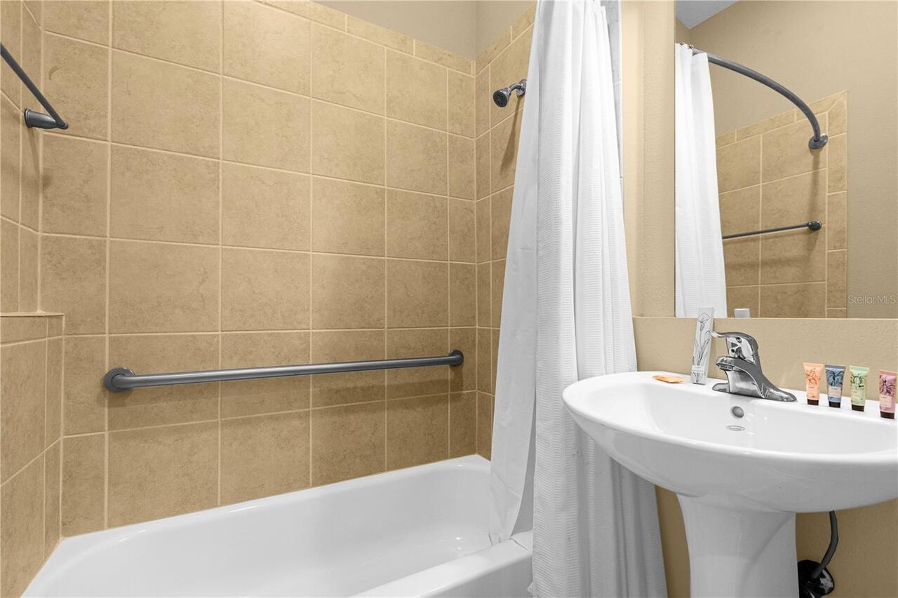 Listing Photo 18