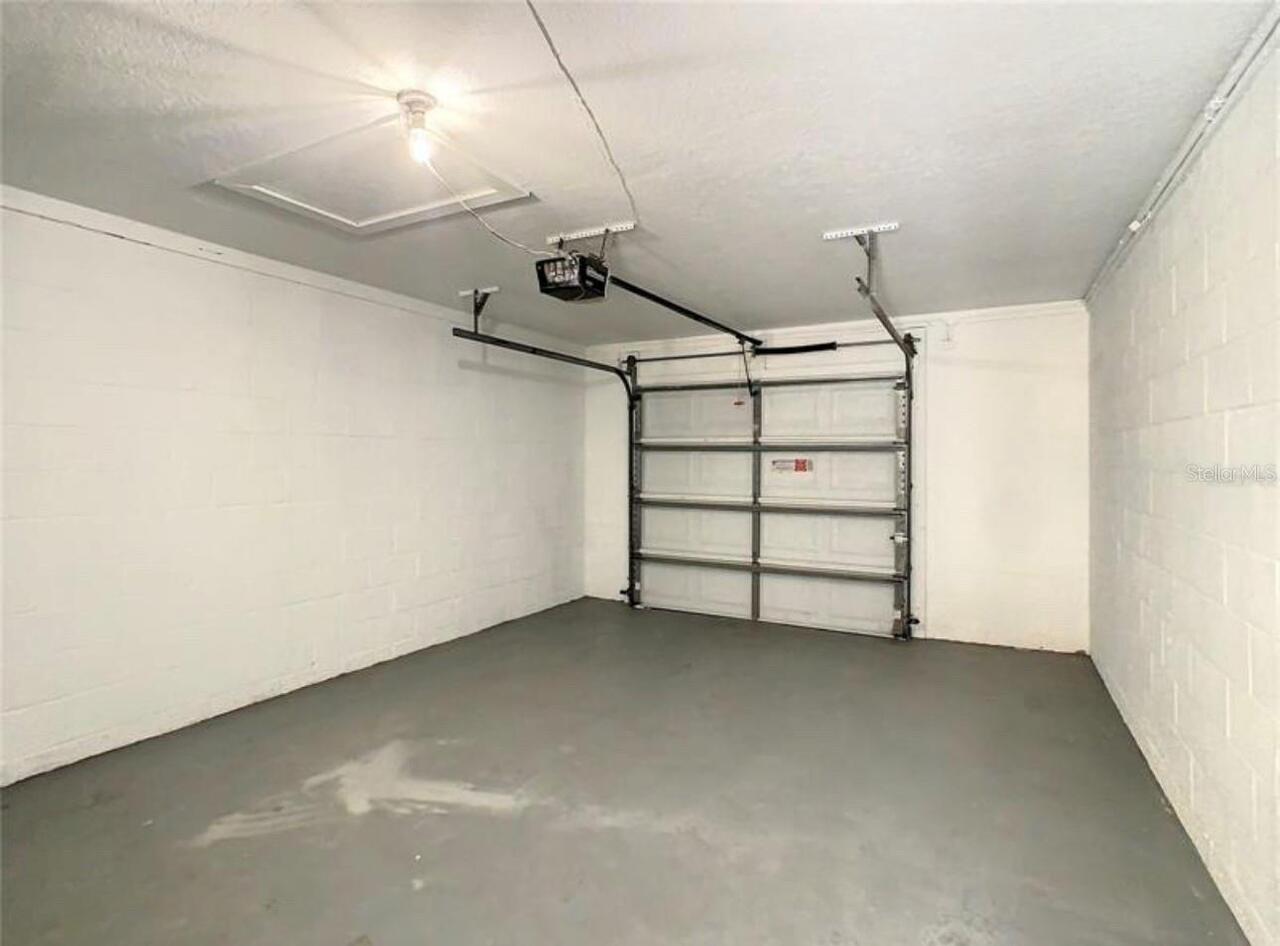 Listing Photo 12