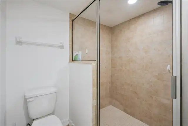 Listing Photo 21