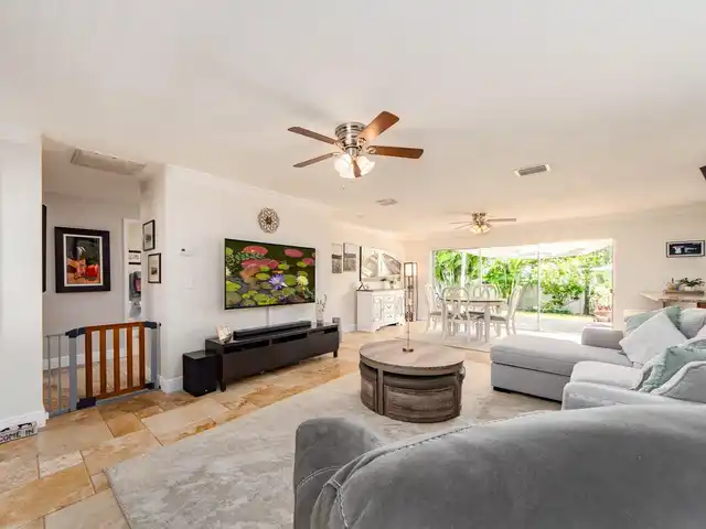 Listing Photo 6