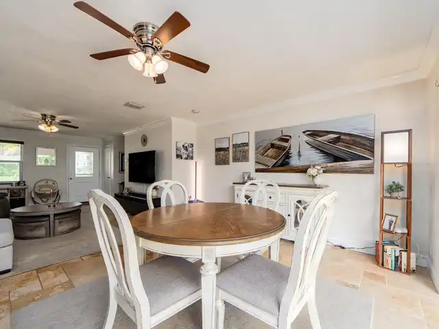 Listing Photo 10