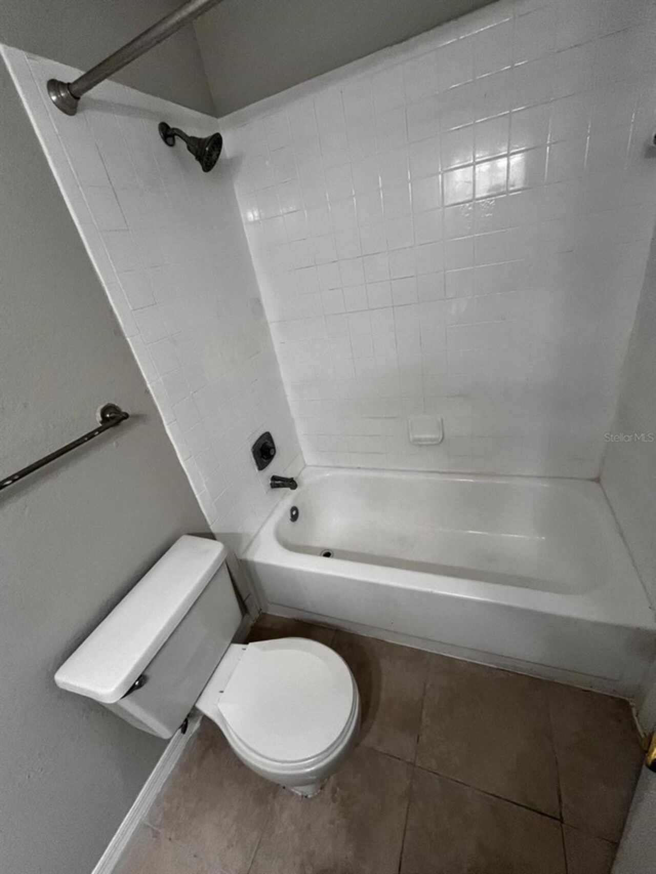 Listing Photo 11