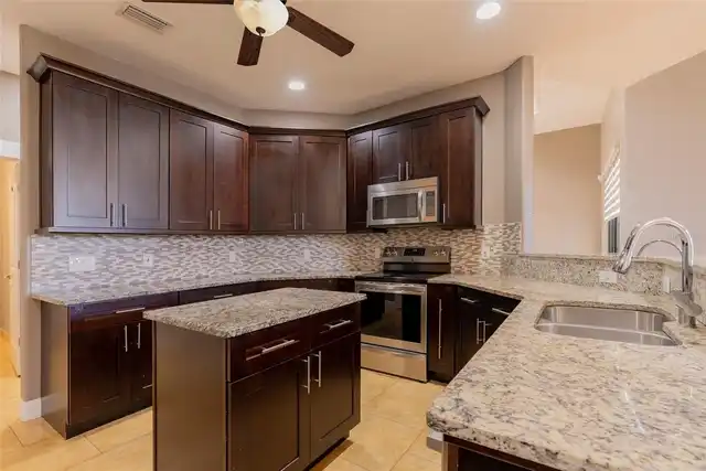Listing Photo 32