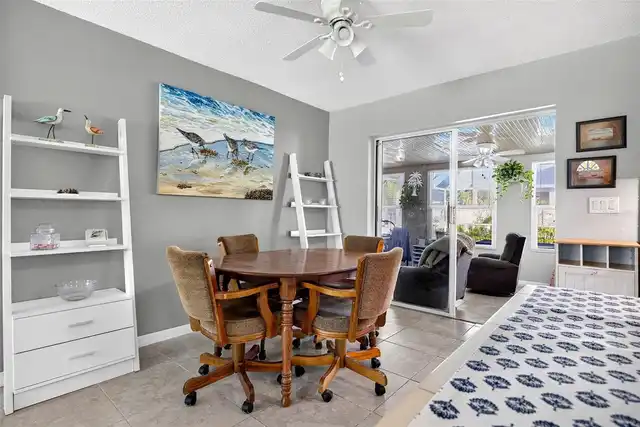 Listing Photo 8