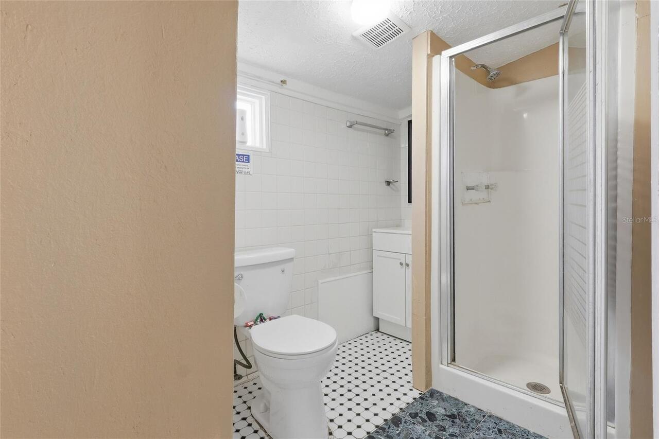 Listing Photo 10