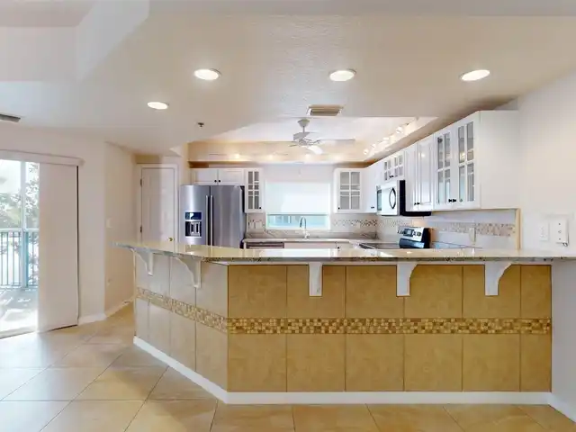 Listing Photo 12