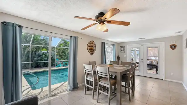 Listing Photo 10