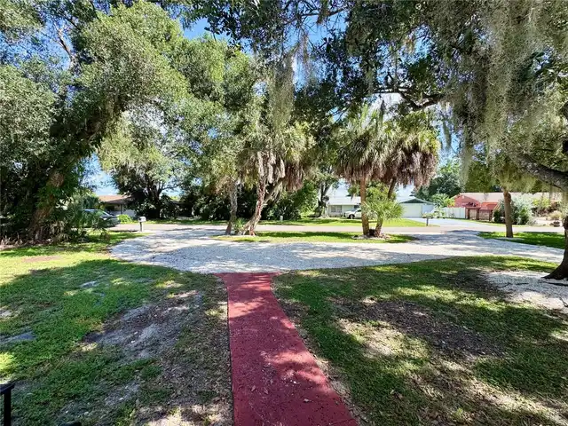 Listing Photo 24