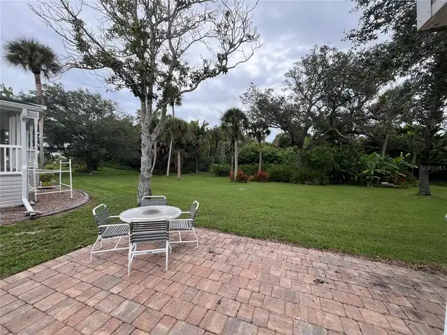 Listing Photo 8