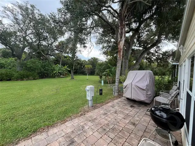 Listing Photo 9