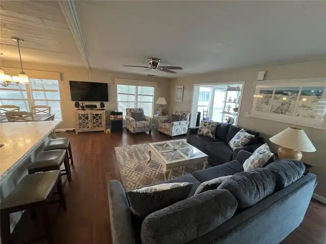Listing Photo 23