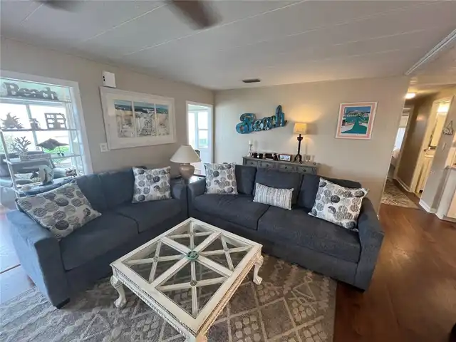 Listing Photo 32