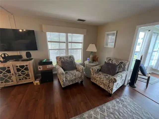 Listing Photo 34