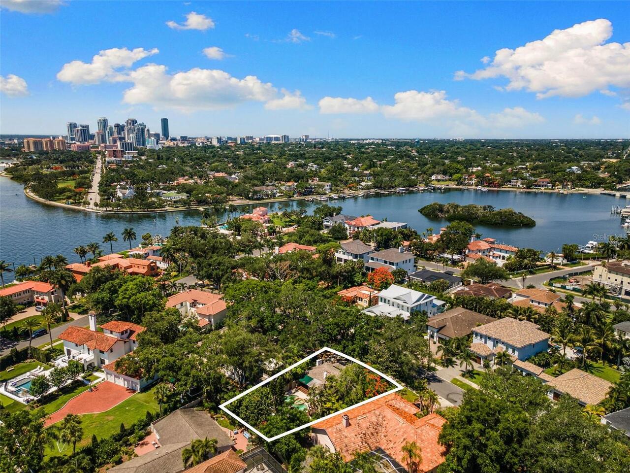 St Petersburg Real Estate