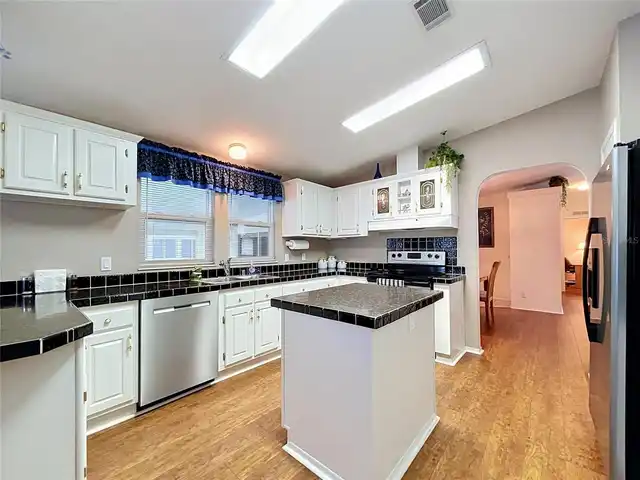 Listing Photo 13