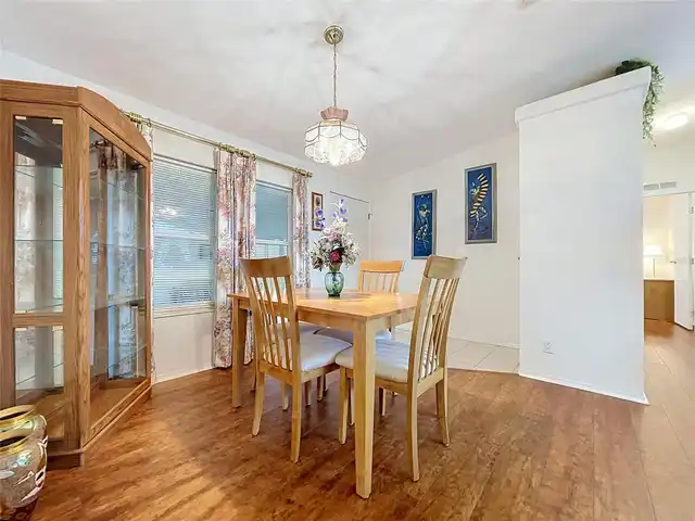 Listing Photo 19