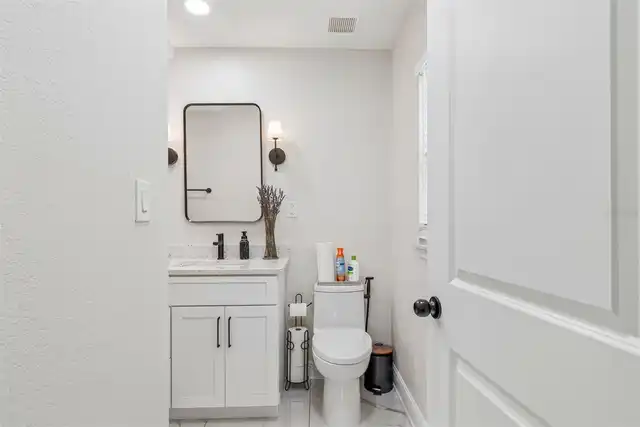 Listing Photo 38