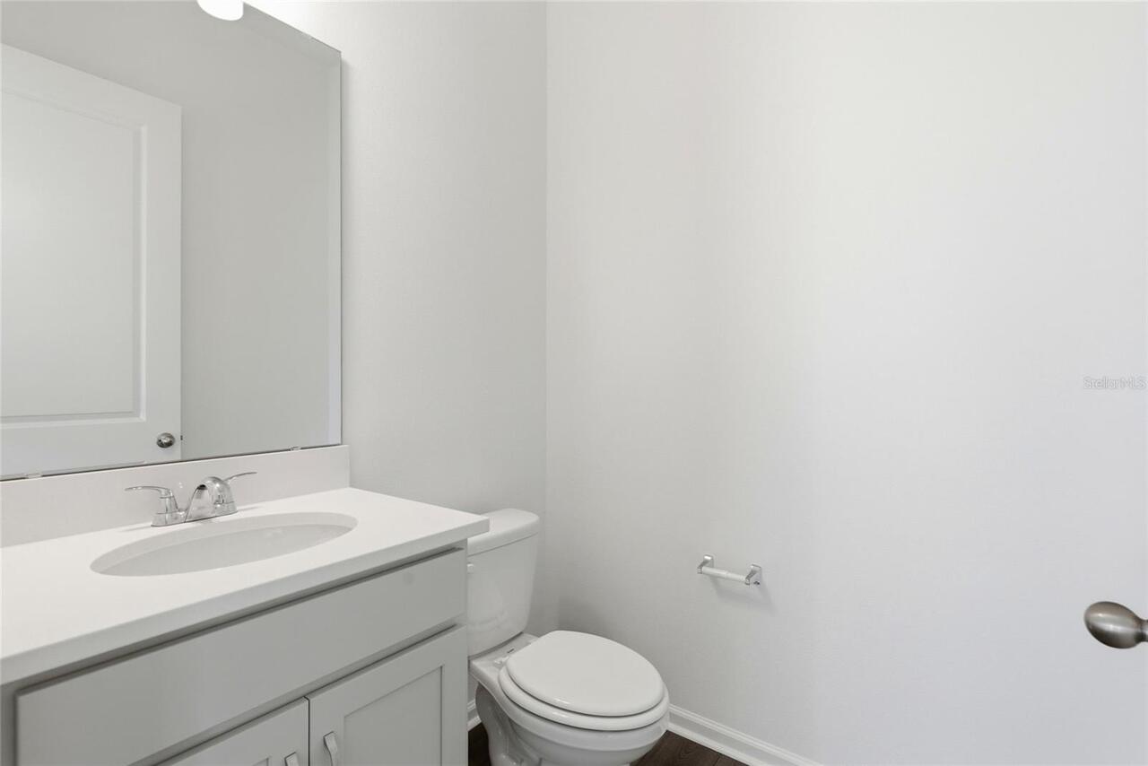 Listing Photo 10