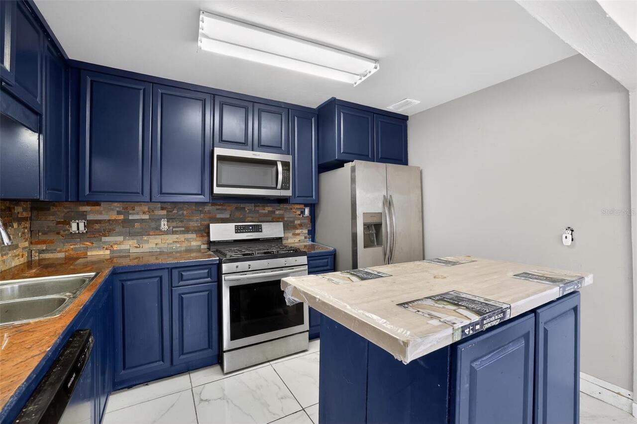 Listing Photo 10