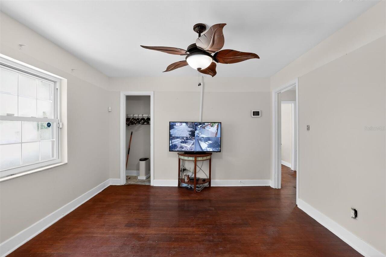 Listing Photo 17