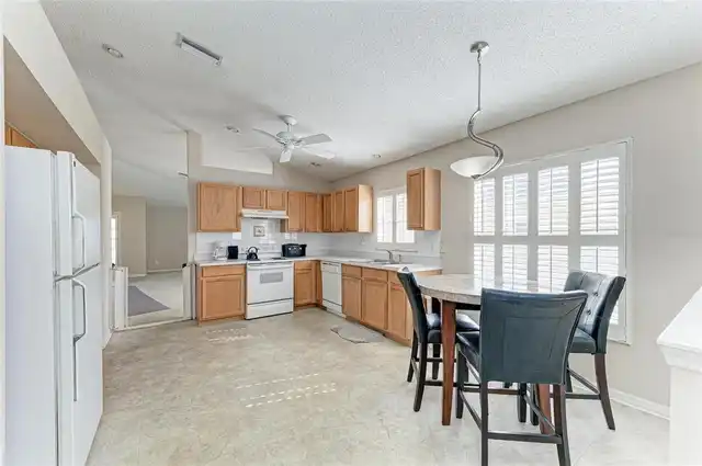 Listing Photo 19