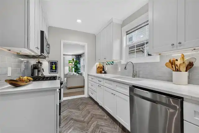 Listing Photo 18