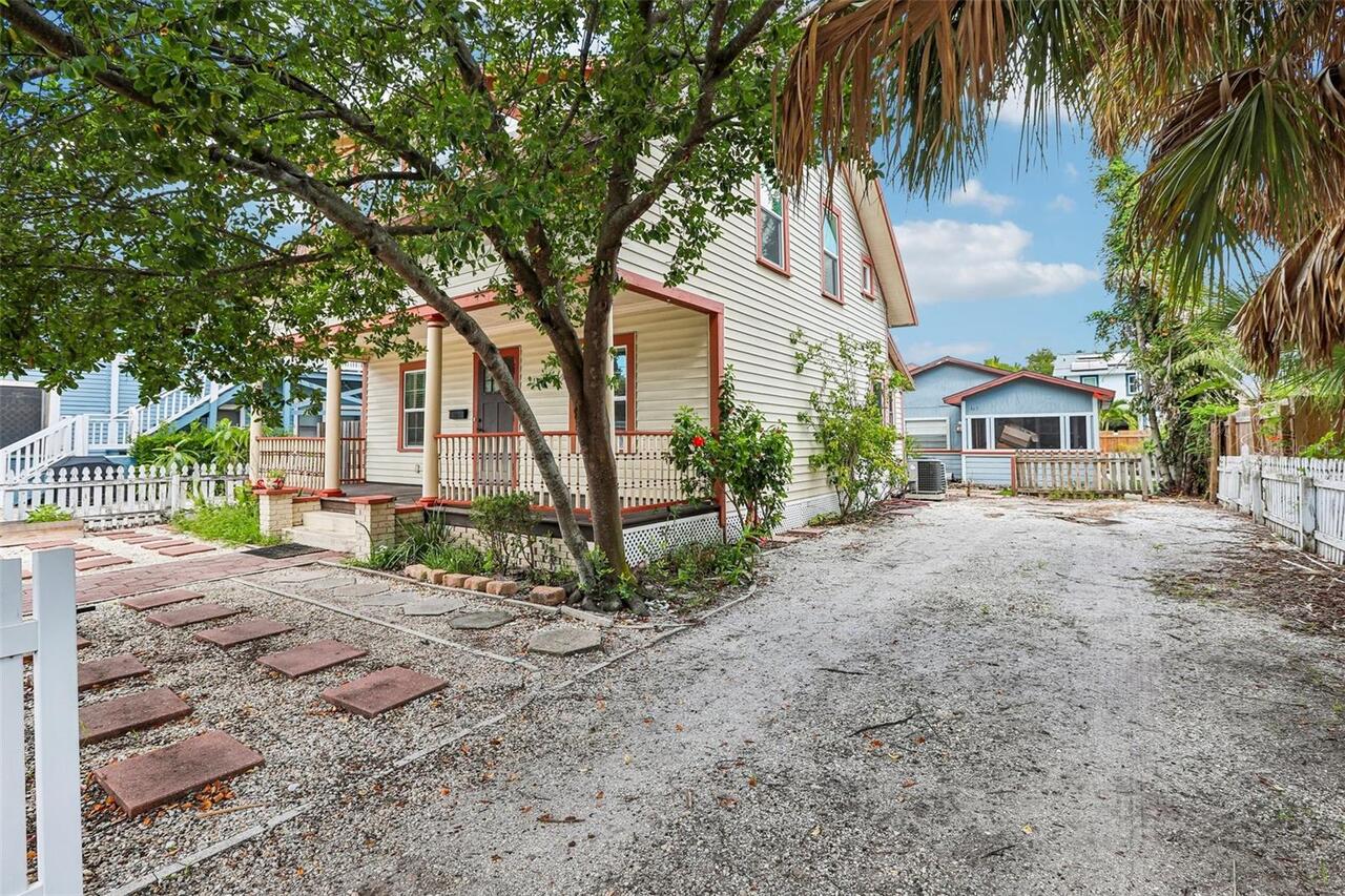 Listing Photo 6