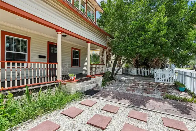 Listing Photo 5