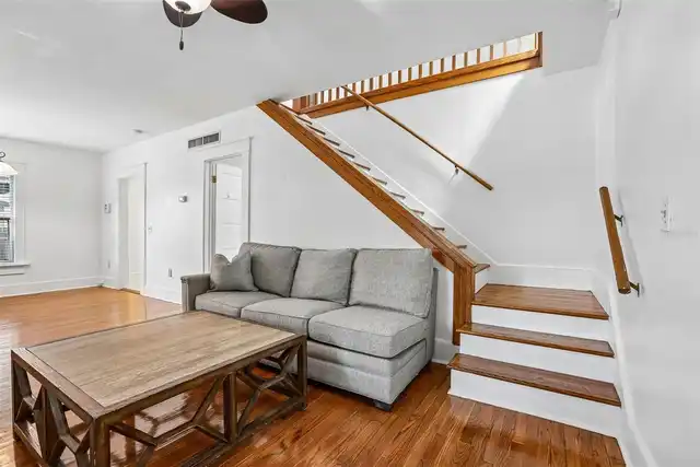 Listing Photo 8
