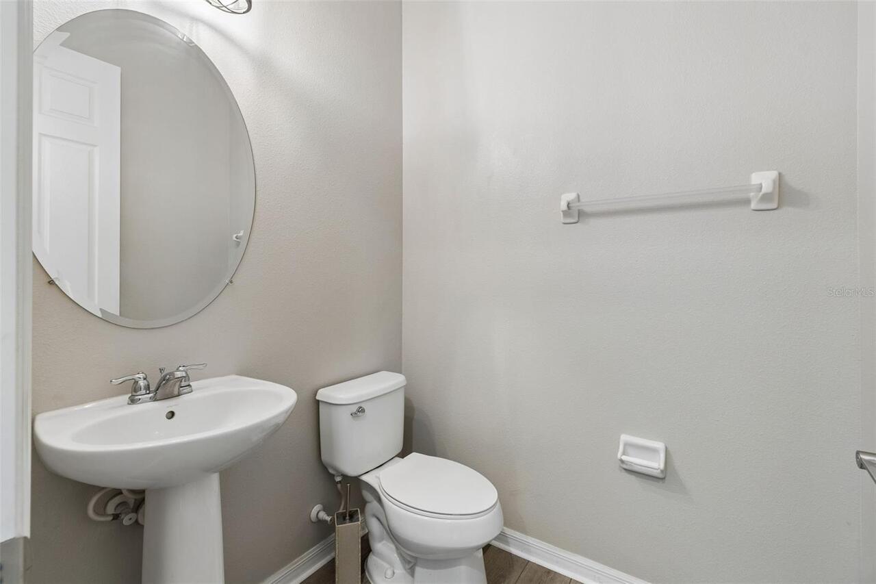 Listing Photo 9