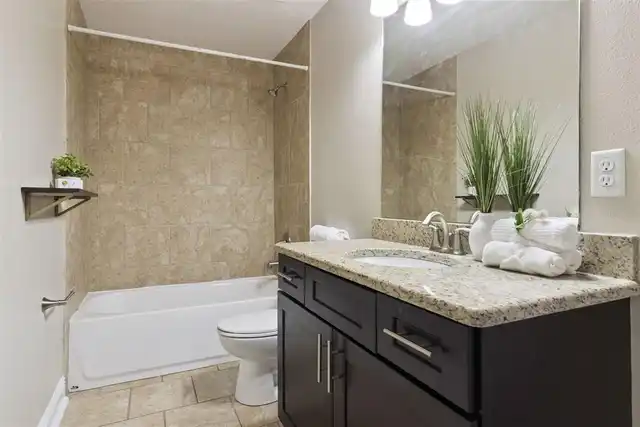 Listing Photo 18