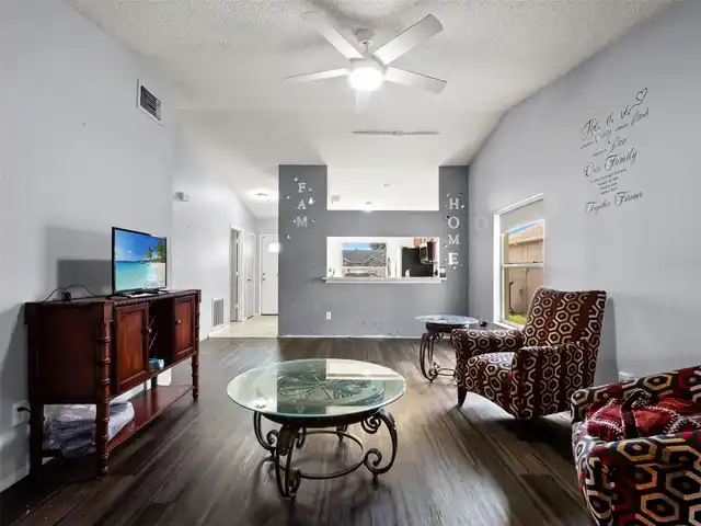 Listing Photo 13