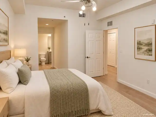 Listing Photo 10
