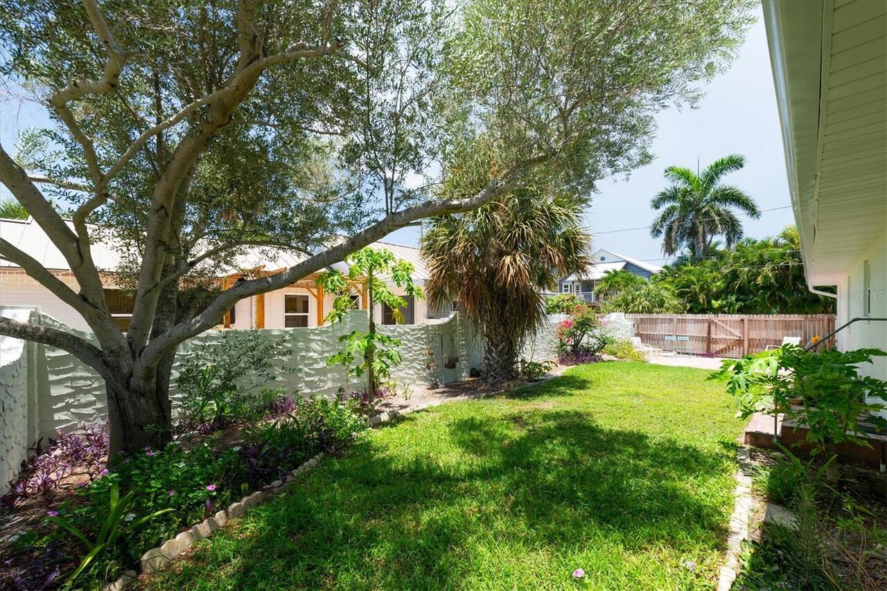 Listing Photo 43
