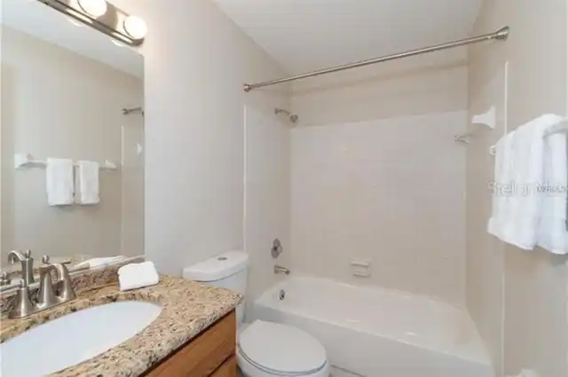 Listing Photo 8