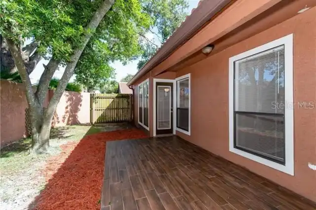 Listing Photo 10