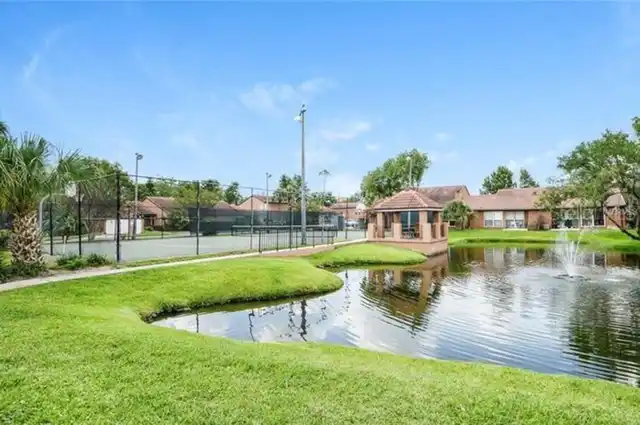 Listing Photo 12