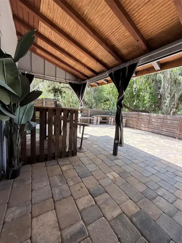 Listing Photo 18