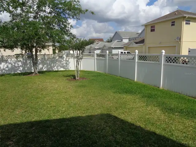 Listing Photo 11