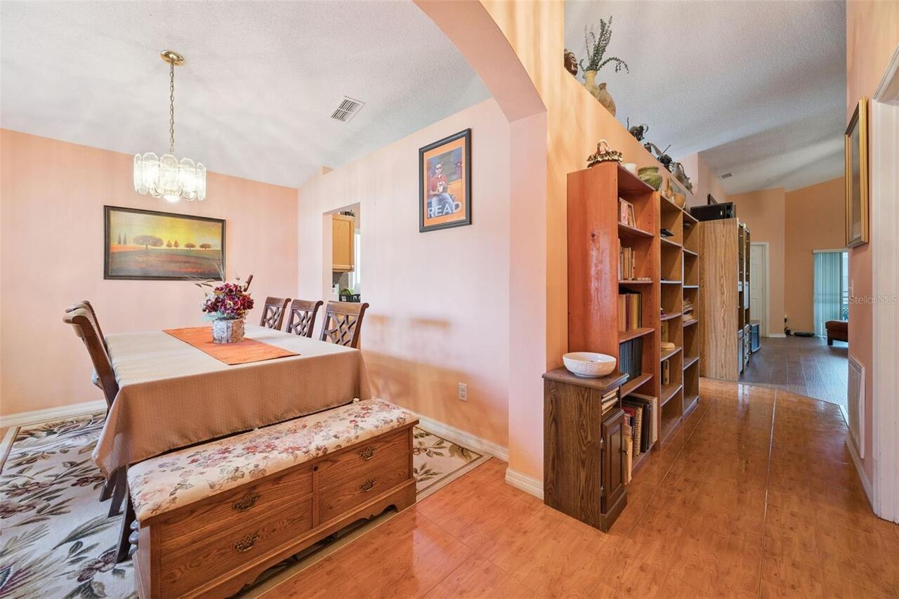 Listing Photo 8