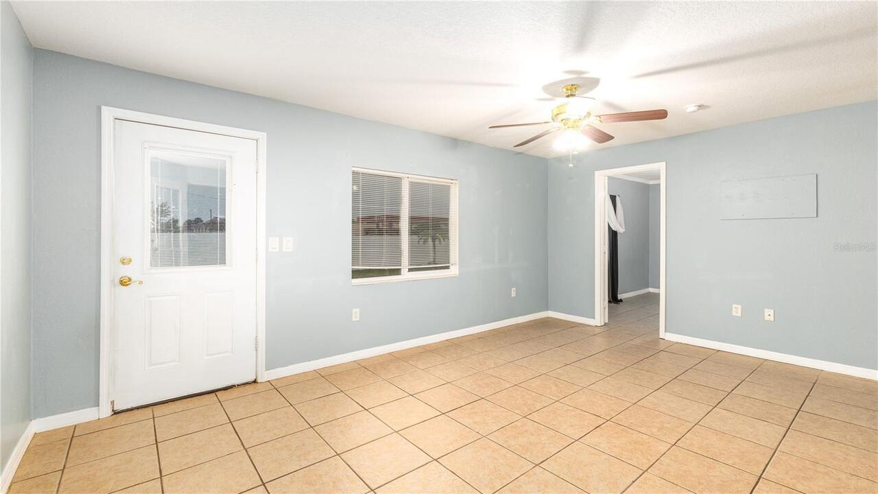 Listing Photo 14