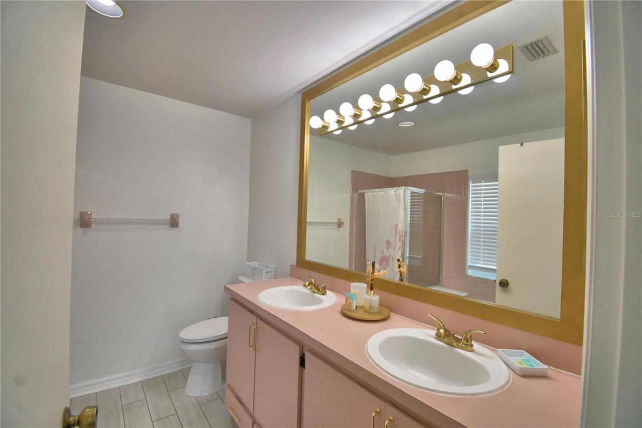 Listing Photo 42