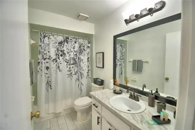 Listing Photo 24